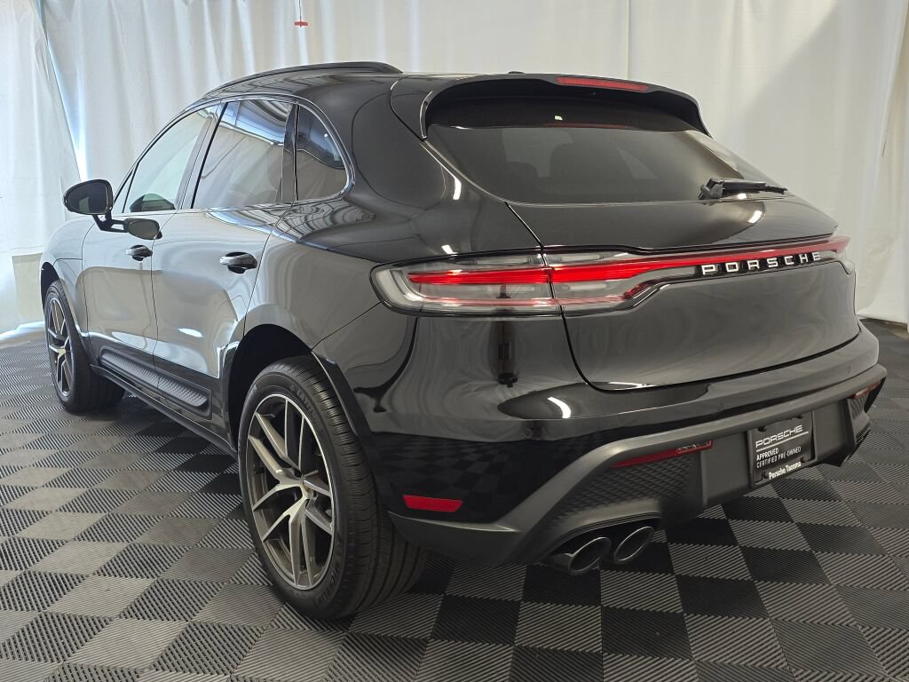 Certified 2026 Porsche Macan AWD/4WD image 3