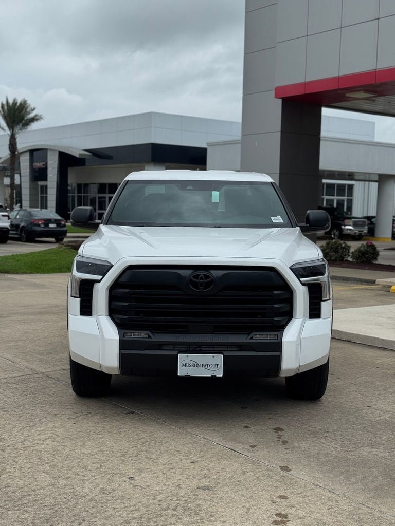Used 2026 Toyota Tundra SR5 w/ SX Package AWD/4WD image 3