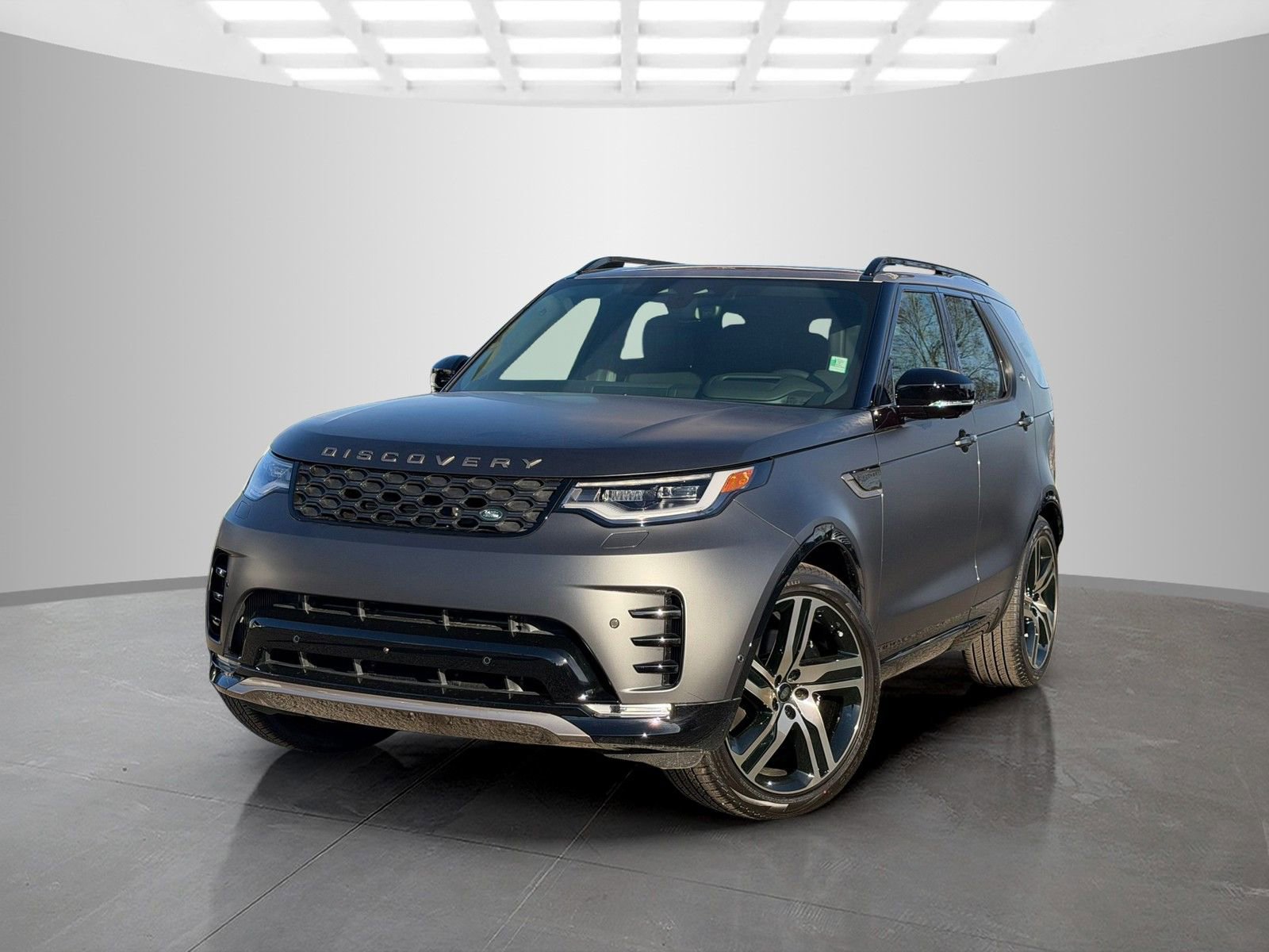 New 2026 Land Rover Discovery Limited Edition image 1
