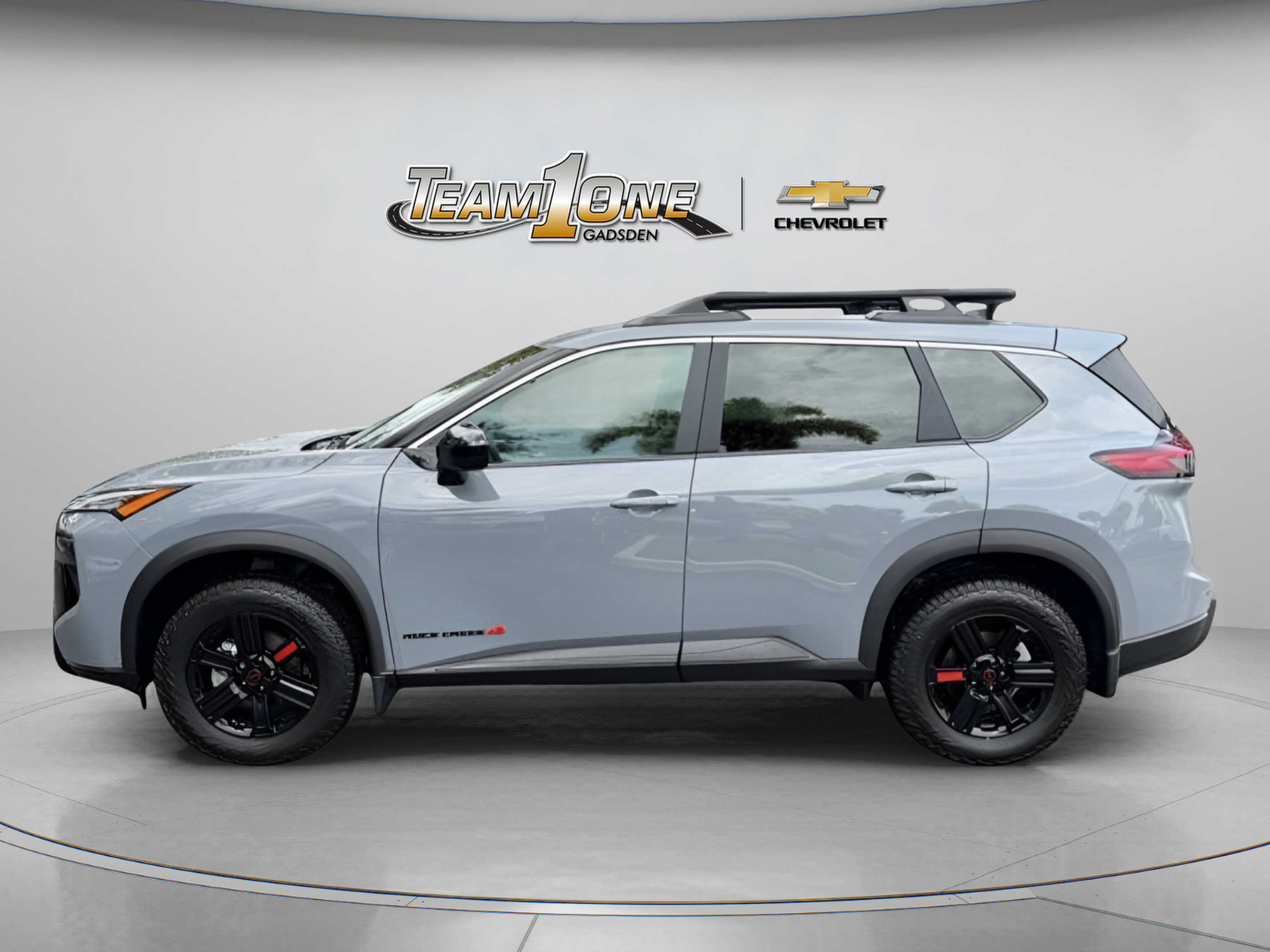 Used 2026 Nissan Rogue SV AWD/4WD image 4