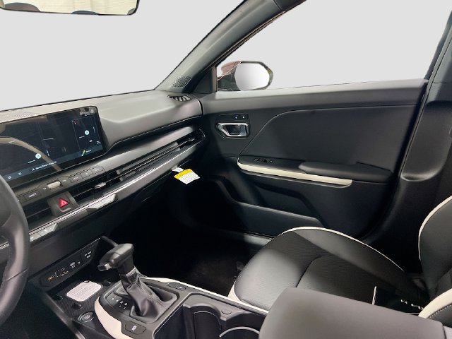 New 2025 Kia K4 EX w/ GT-Line Premium Package FWD image 25