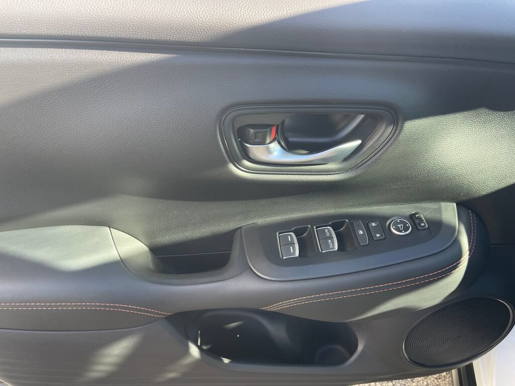 Used 2024 Honda HR-V Sport image 7