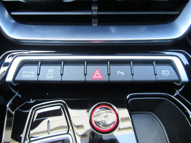 Used 2023 Audi e-tron GT Premium Plus image 44