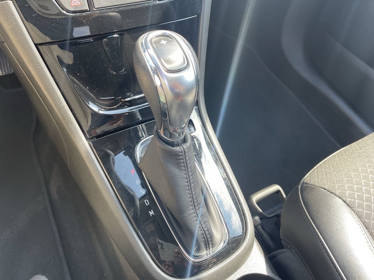 Used 2020 Buick Encore Preferred w/ Safety Package FWD image 16