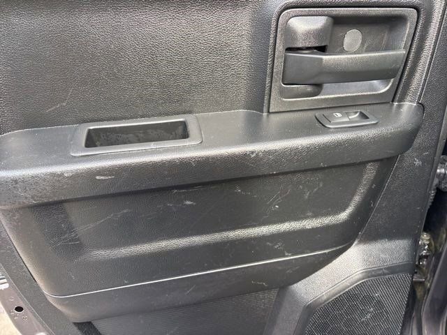 Used 2015 RAM 1500 ST w/ SXT Appearance Group image 29