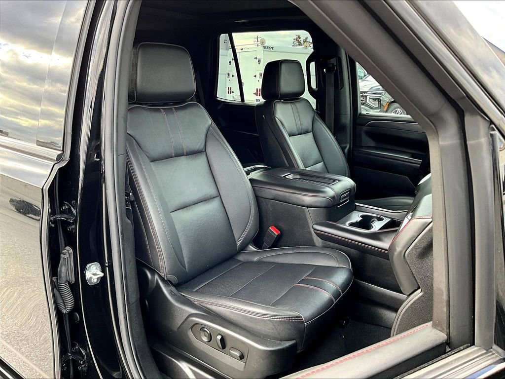 Used 2023 Chevrolet Tahoe RST image 11