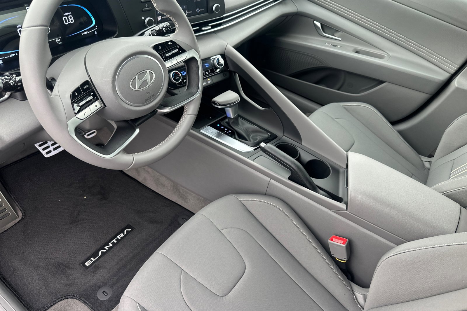 New 2026 Hyundai Elantra Sport FWD image 10