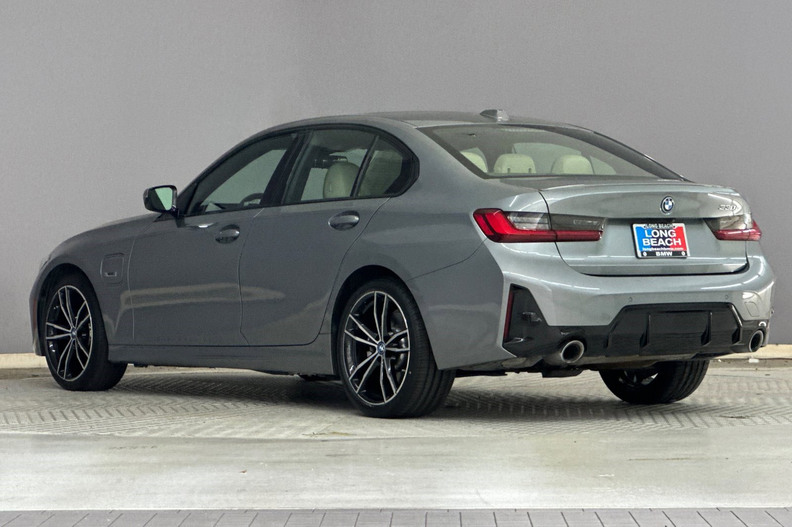 Certified 2023 BMW 330e w/ M Sport Package image 3