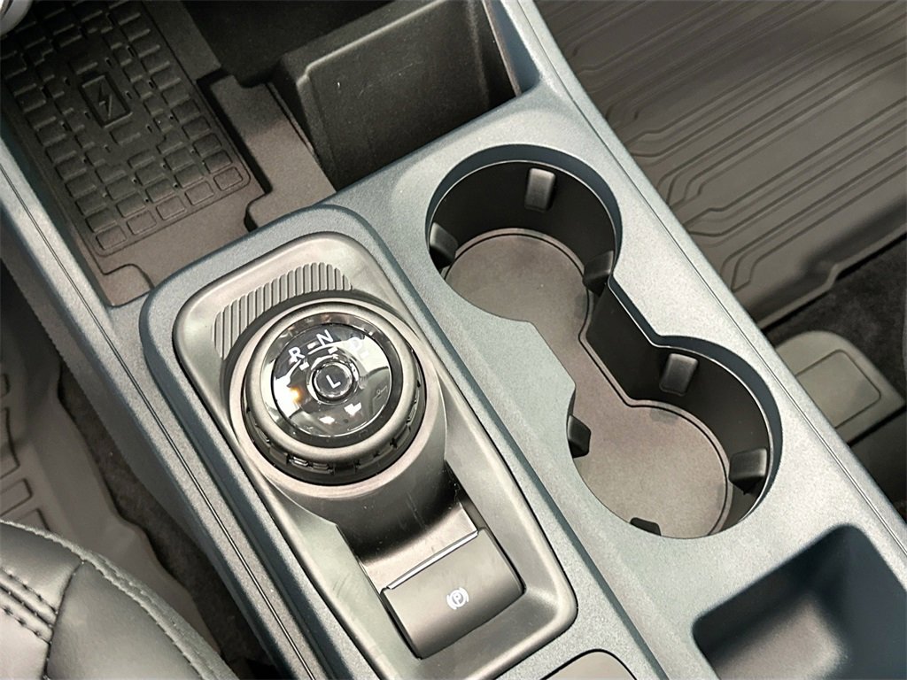 New 2025 Ford Maverick Lariat w/ Black Appearance Package image 19