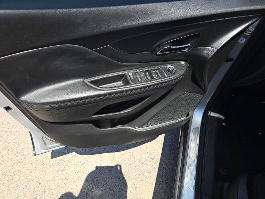 Used 2020 Buick Encore Essence AWD/4WD image 12