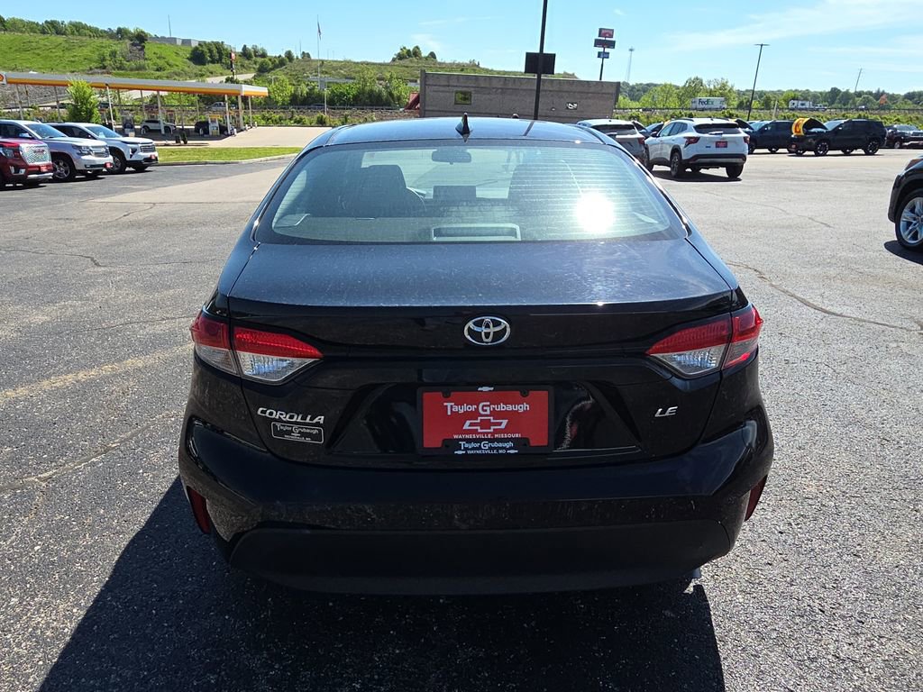 Used 2024 Toyota Corolla LE FWD image 7