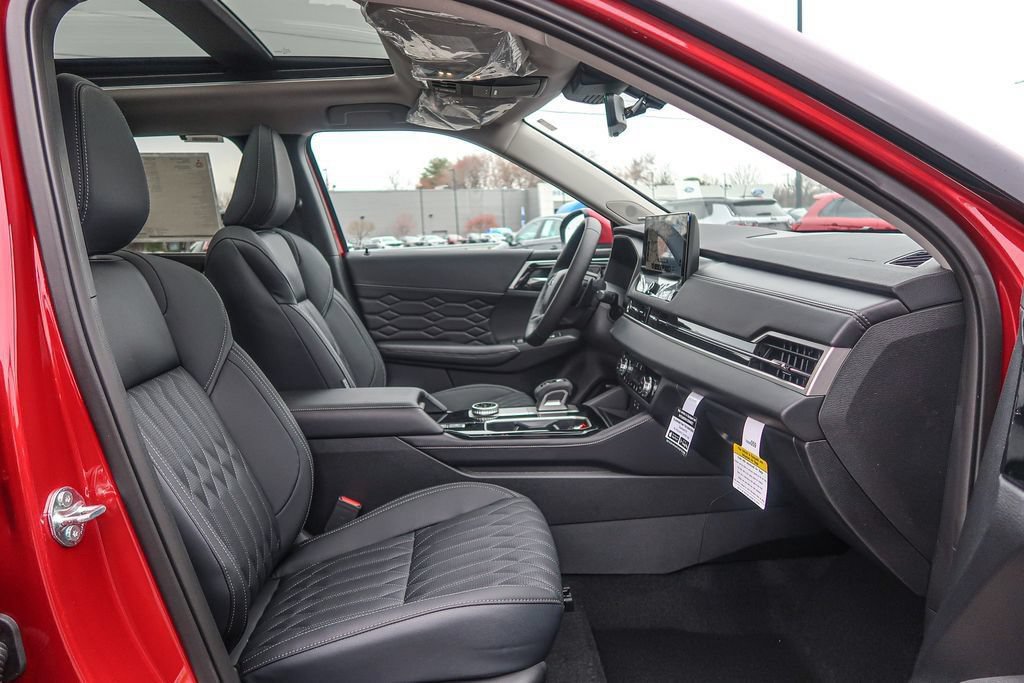 New 2026 Mitsubishi Outlander SEL AWD/4WD image 19