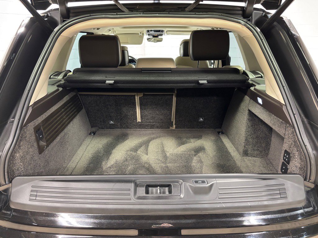 Used 2022 Land Rover Range Rover Westminster Edition image 45