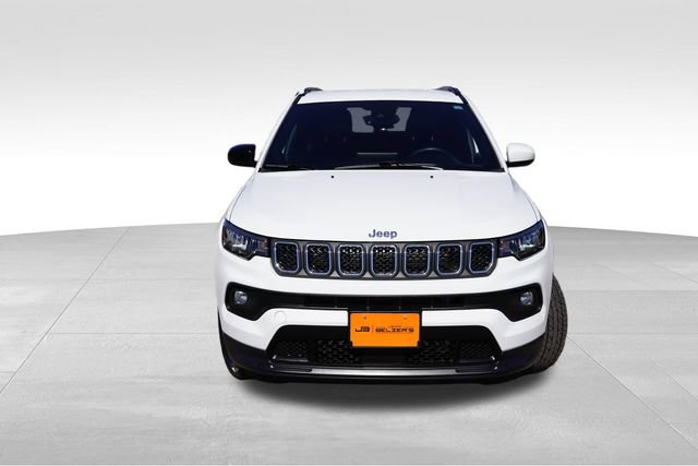 Certified 2023 Jeep Compass Latitude AWD/4WD image 12