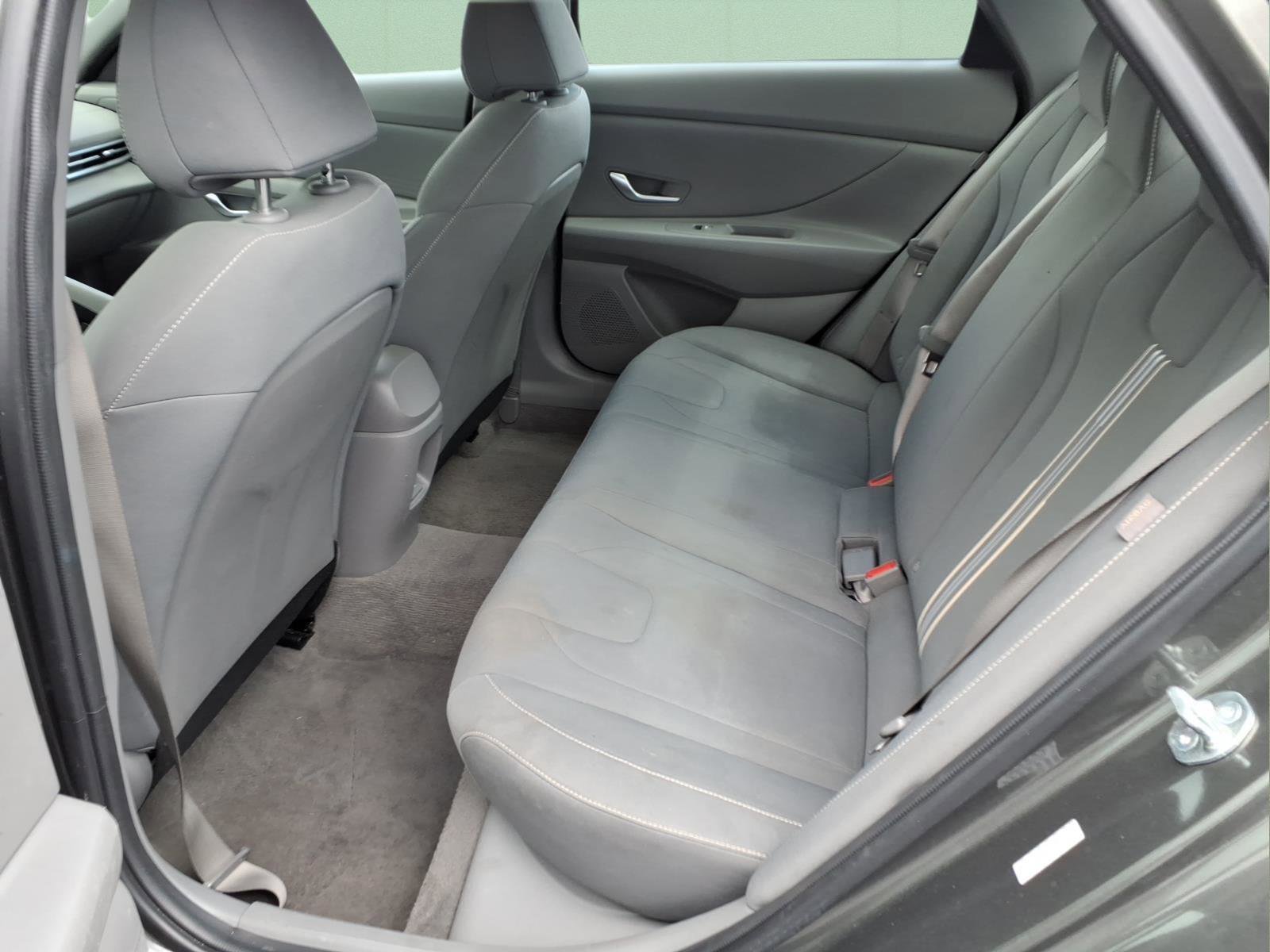 Used 2024 Hyundai Elantra SEL FWD image 17
