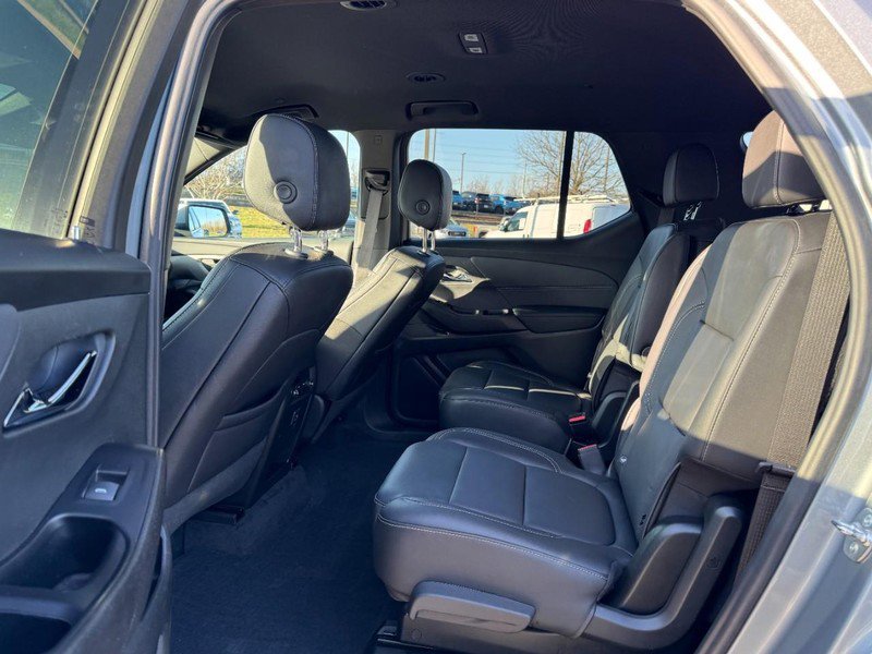Used 2023 Chevrolet Traverse LT image 10