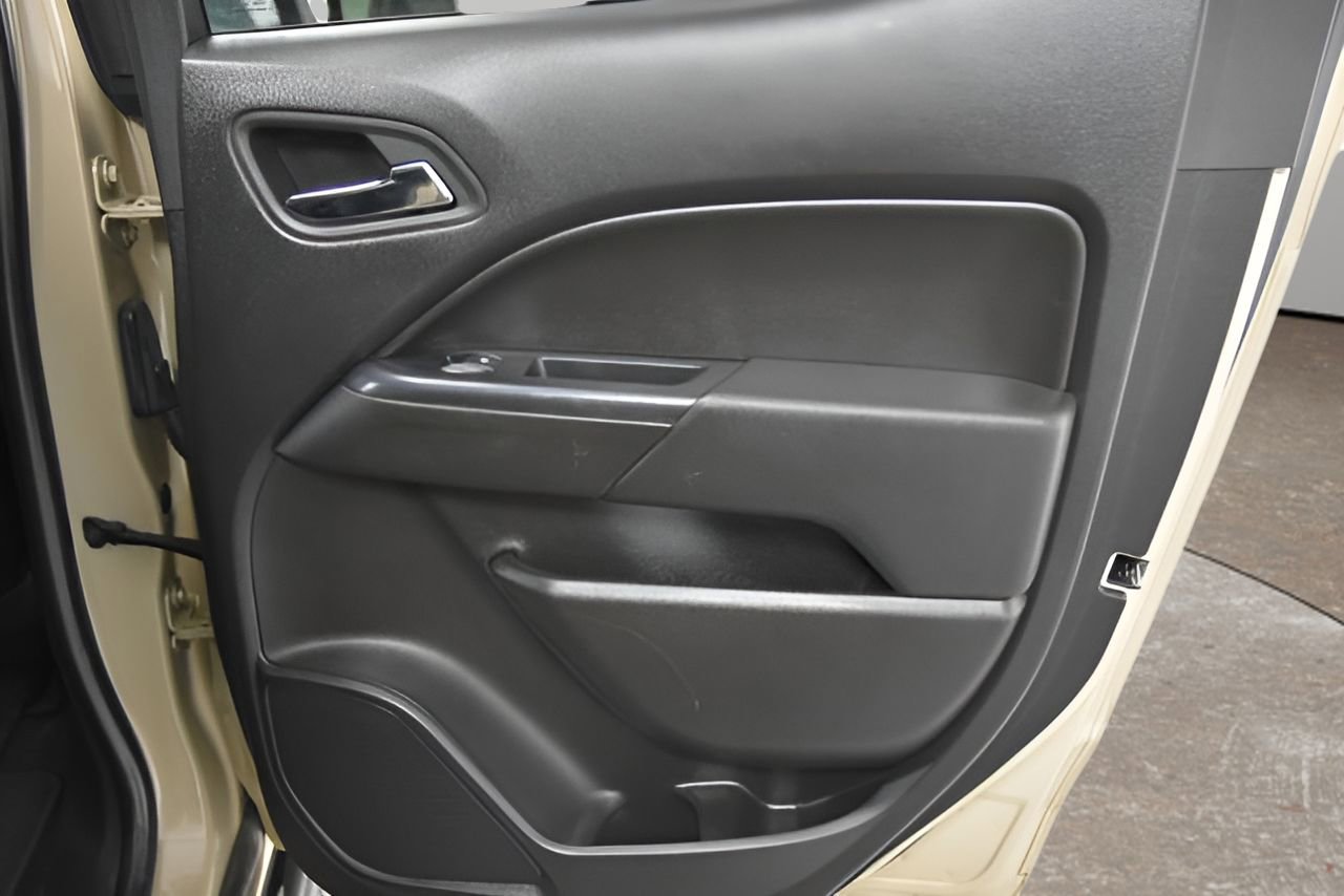 Used 2021 Chevrolet Colorado ZR2 w/ ZR2 Dusk Special Edition image 35