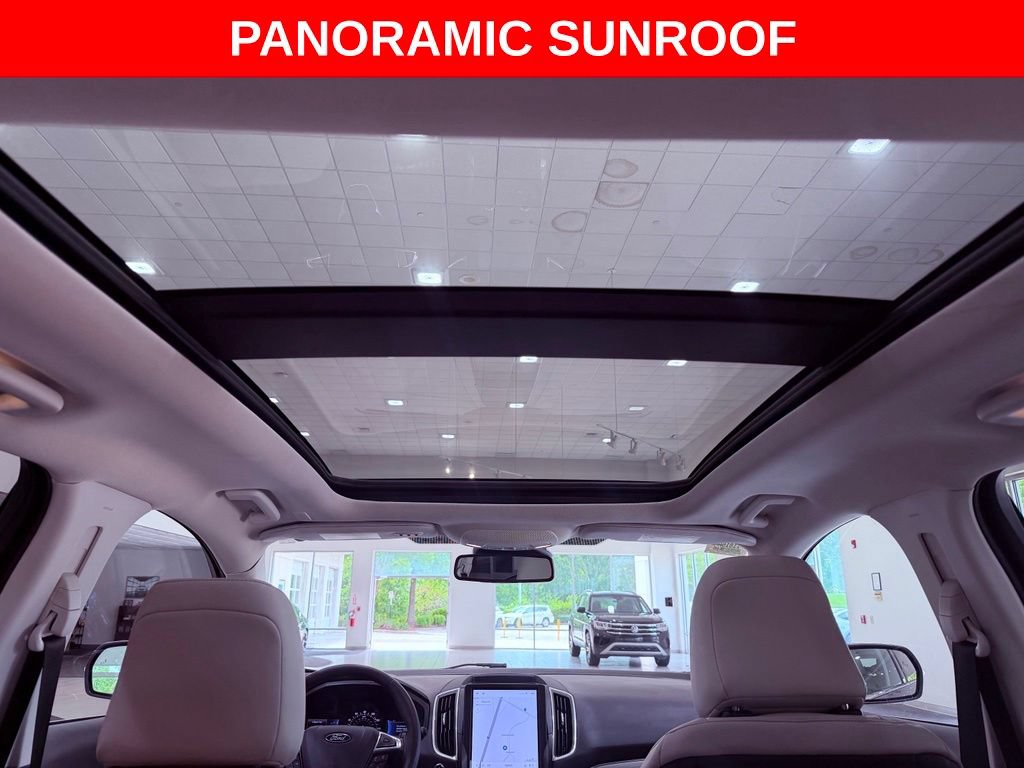 Used 2022 Ford Edge Titanium w/ Equipment Group 301A AWD/4WD image 8