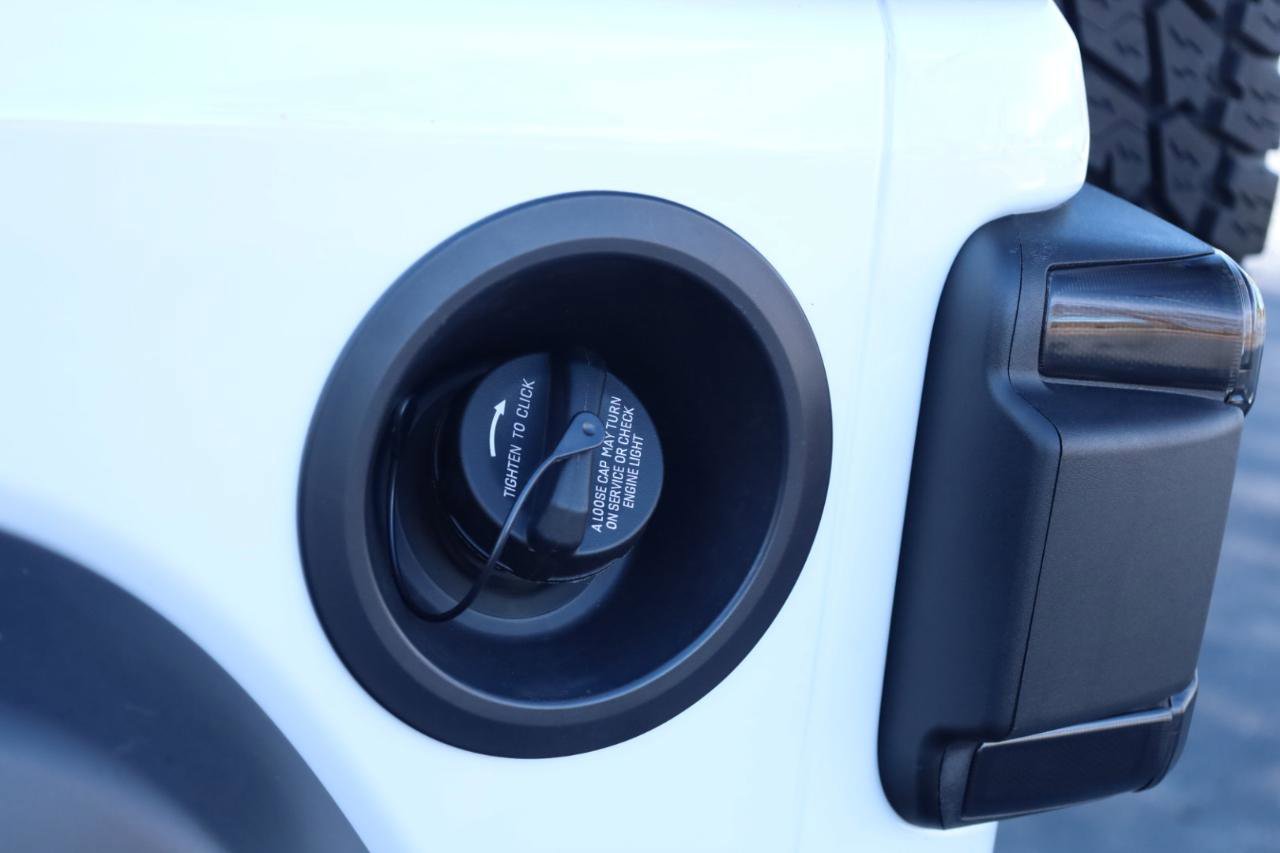 Used 2018 Jeep Wrangler Unlimited Sport S image 23