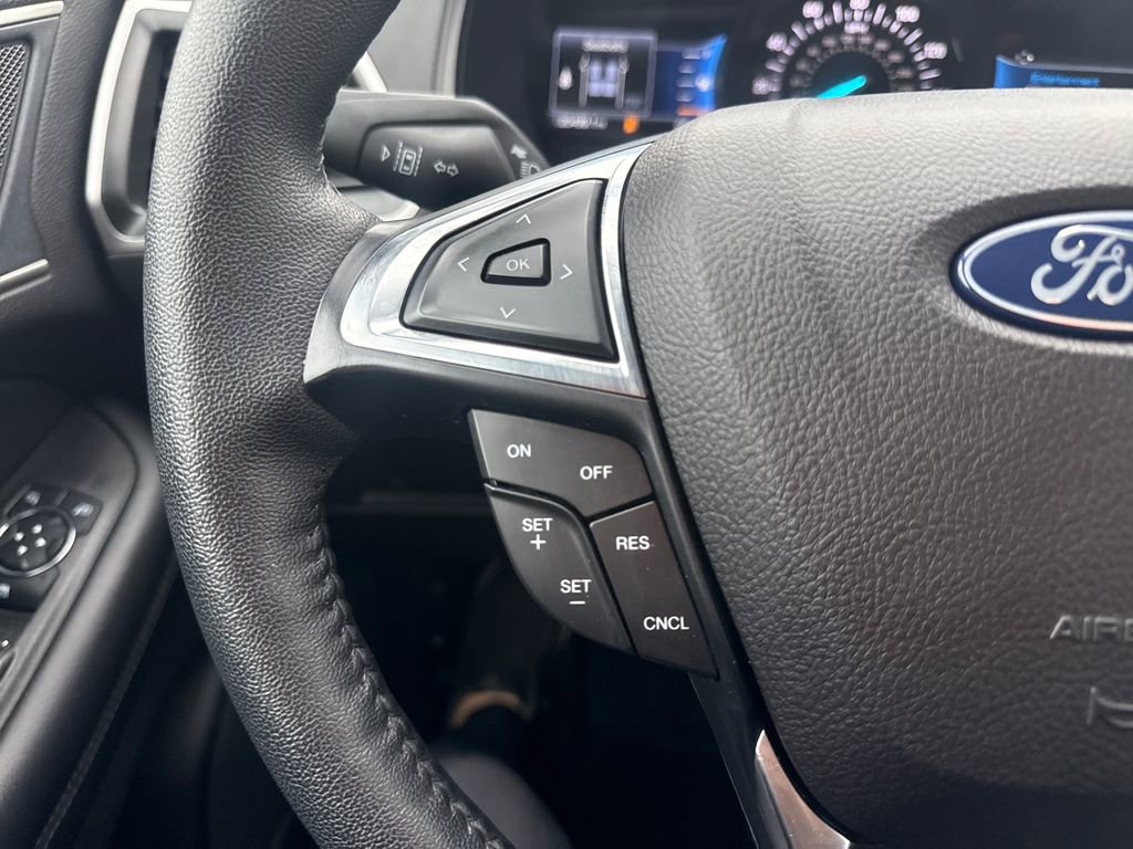 Used 2023 Ford Edge SEL w/ Convenience Package image 39