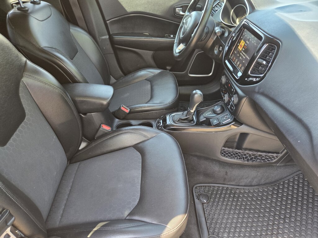 Used 2019 Jeep Compass Altitude AWD/4WD image 14