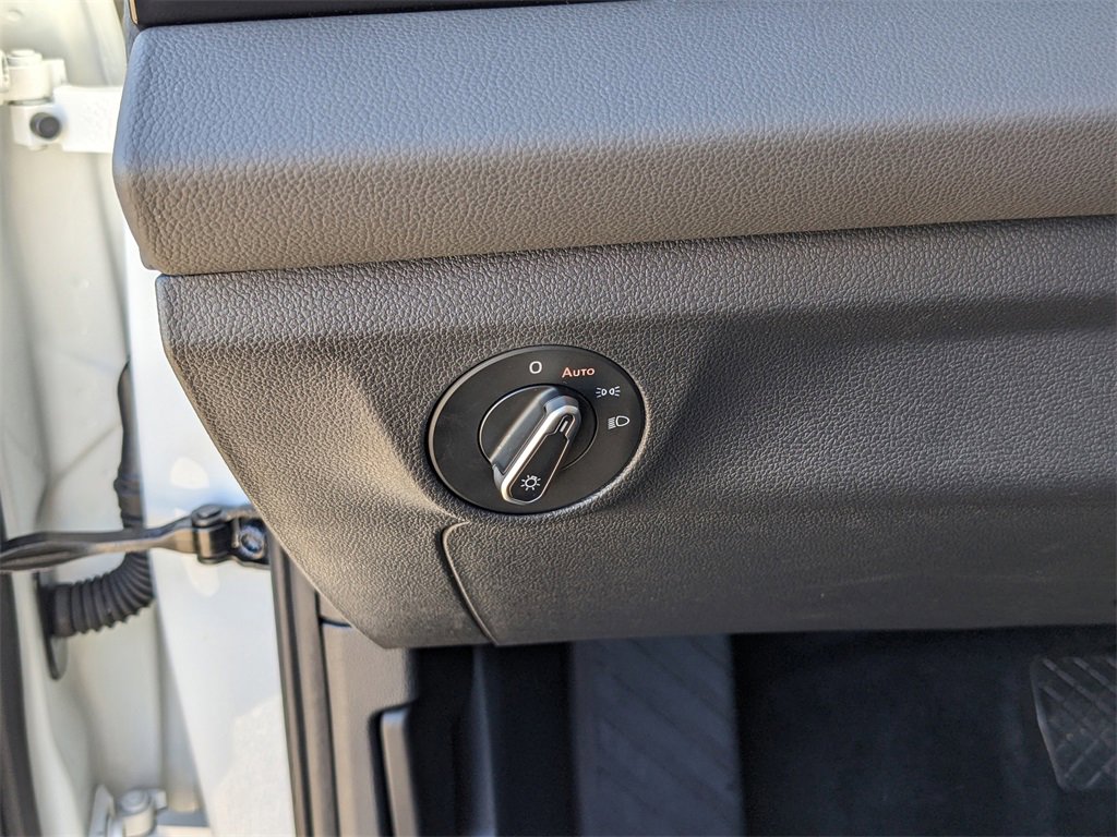 Used 2025 Volkswagen Jetta S image 23