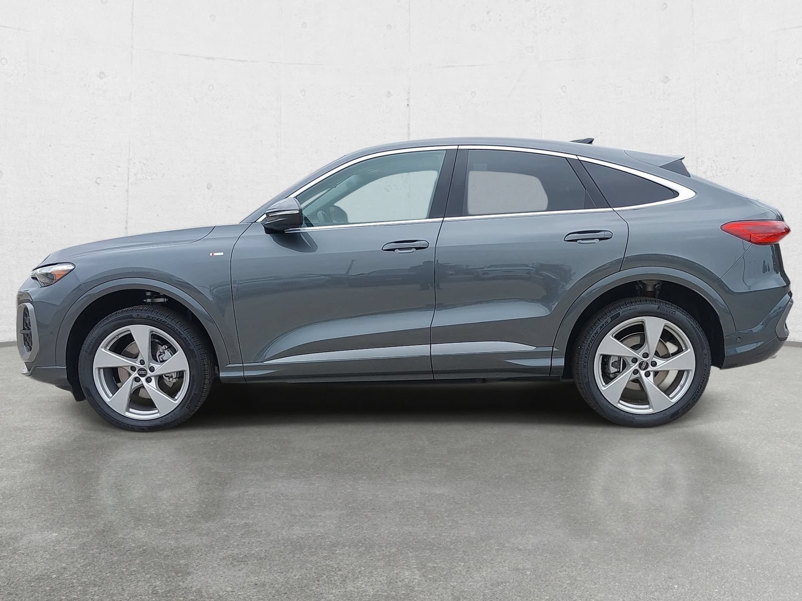 New 2026 Audi Q5 Premium Plus AWD/4WD image 8
