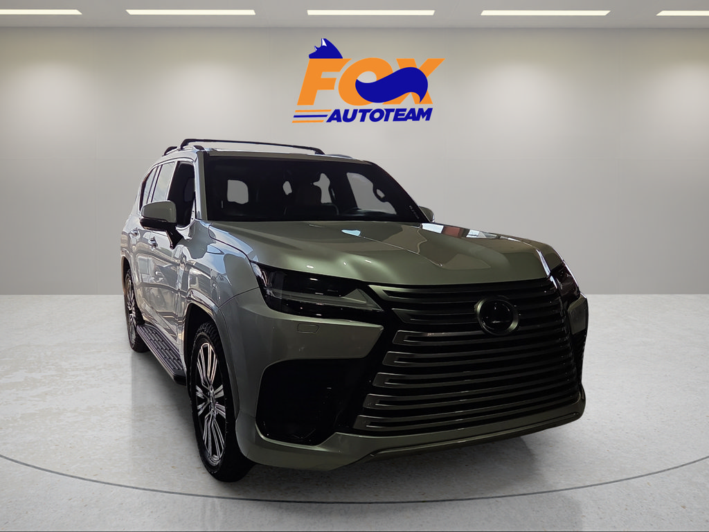 Used 2023 Lexus LX 600 4WD w/ Accessory Package (Z1) image 5
