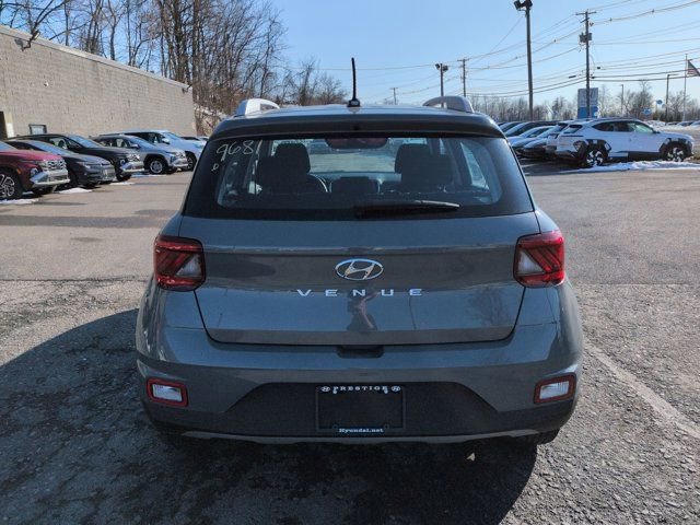 Certified 2023 Hyundai Venue SEL image 4