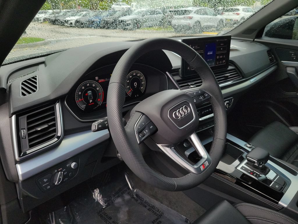 Certified 2024 Audi Q5 2.0T Prestige AWD/4WD image 7