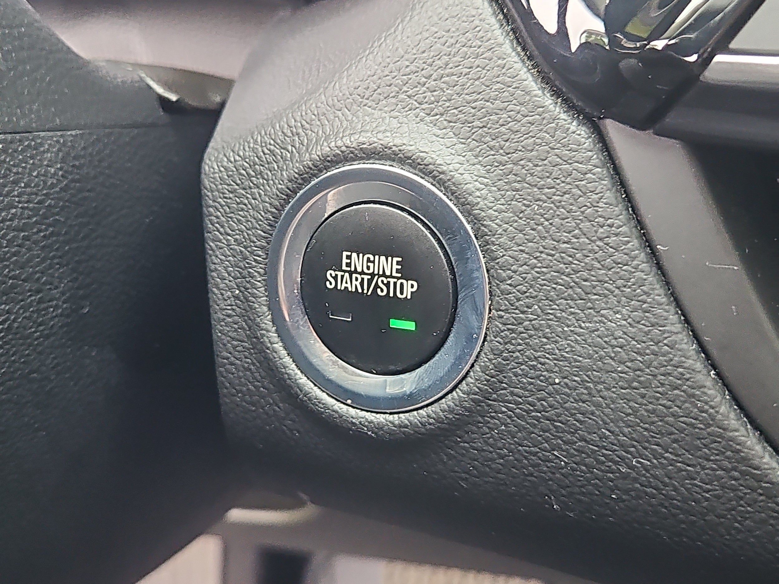 Used 2020 Buick Envision Essence FWD image 18