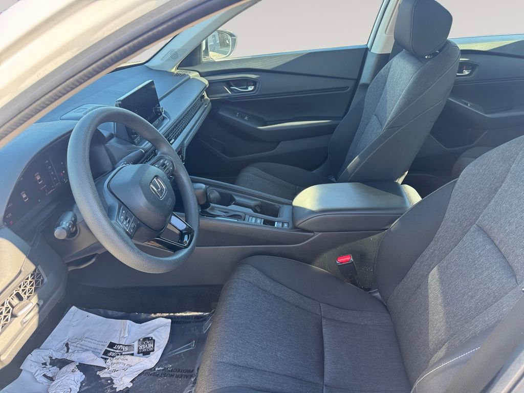 Used 2023 Honda Accord EX image 9