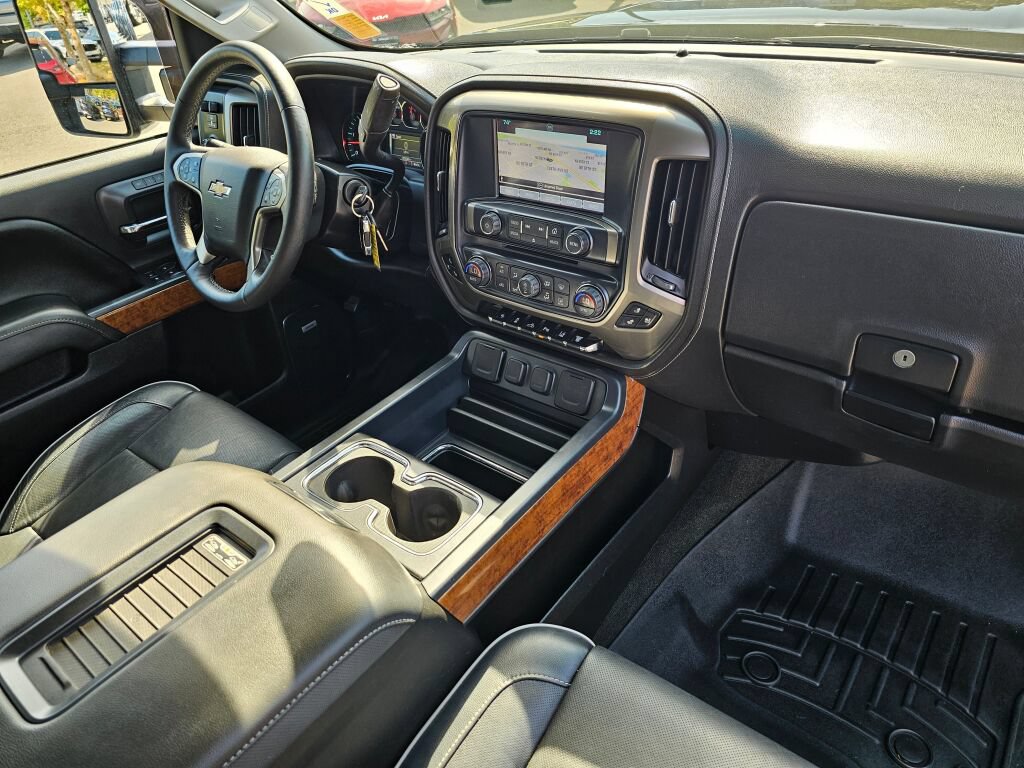 Used 2017 Chevrolet Silverado 2500 High Country w/ Duramax Plus Package AWD/4WD image 29