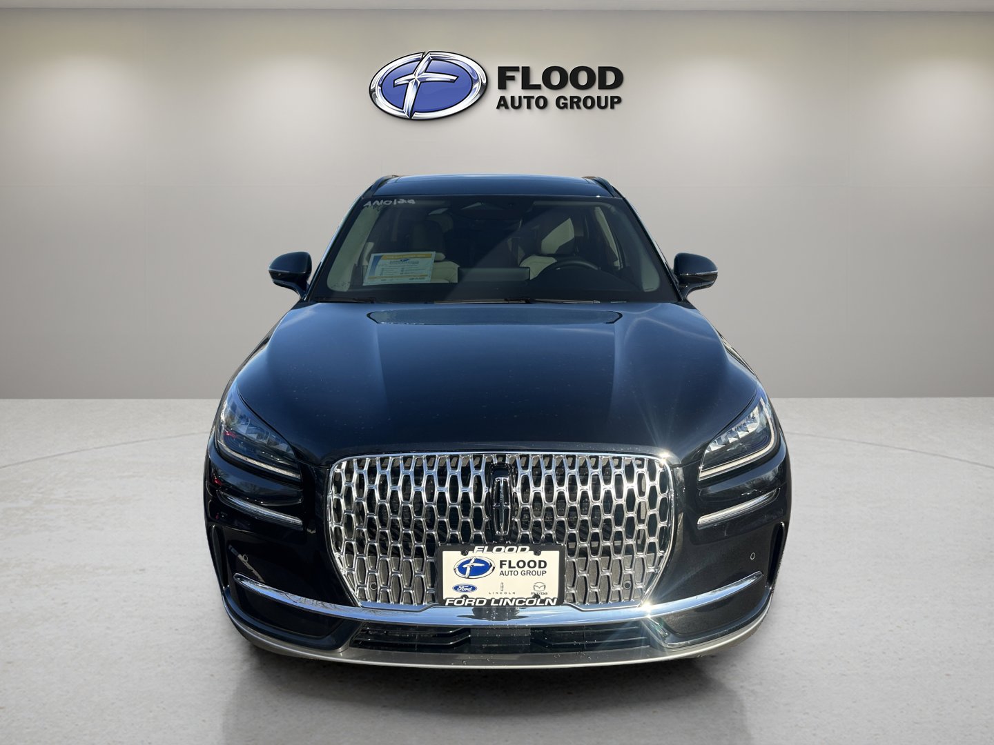 New 2026 Lincoln Corsair Premiere image 2