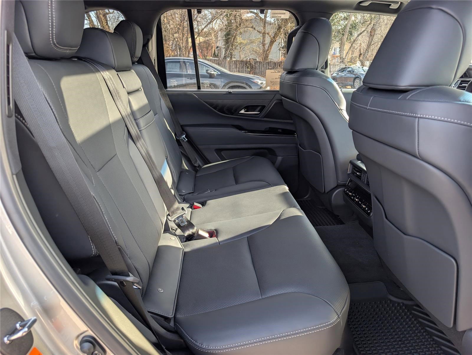 New 2026 Lexus LX 600 4WD w/ Luxury Package image 8