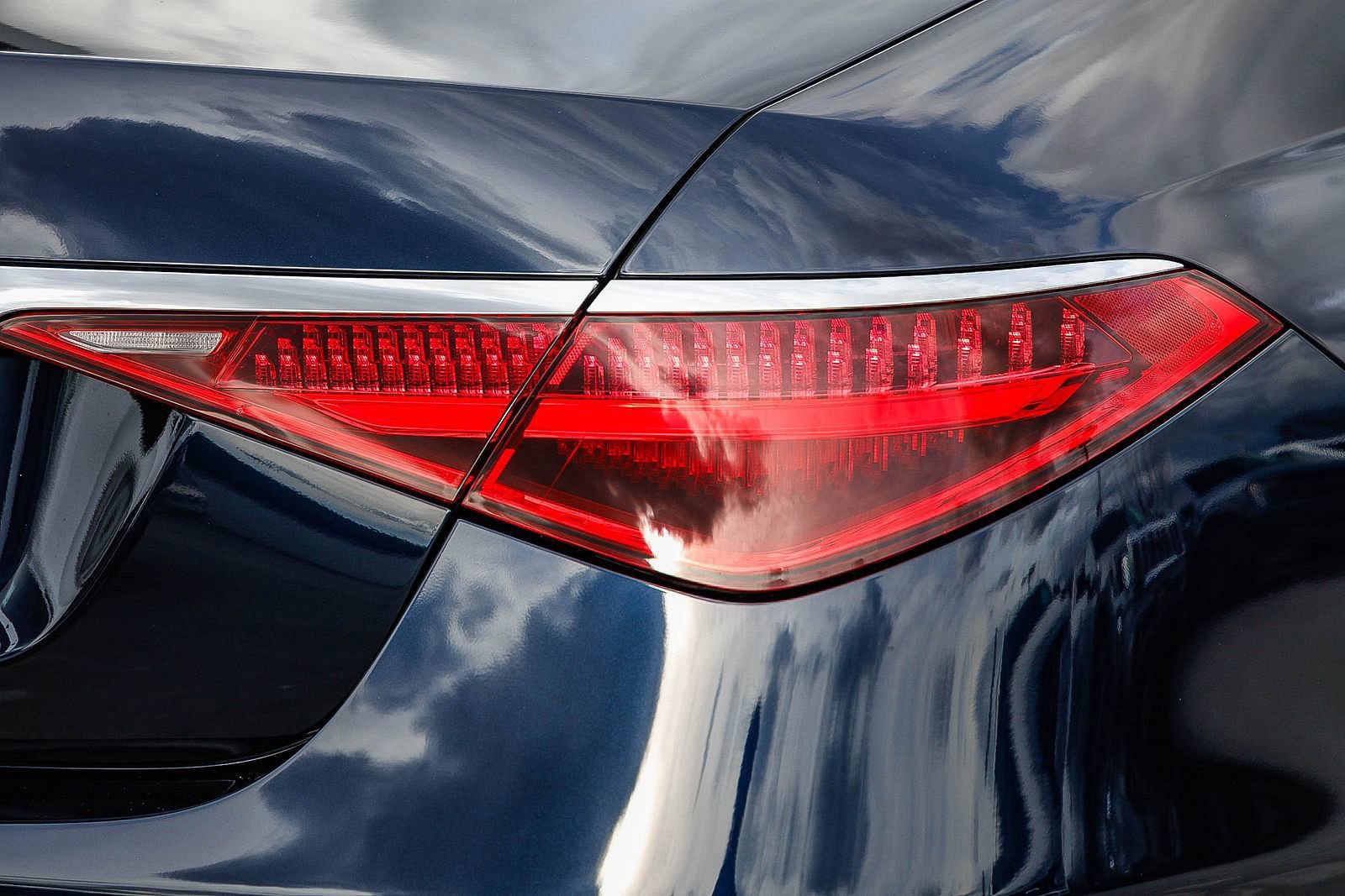 Certified 2023 Mercedes-Benz S 500 4MATIC image 8