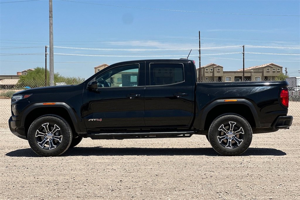 Used 2023 GMC Canyon AT4 w/ AT4 Premium Package image 8