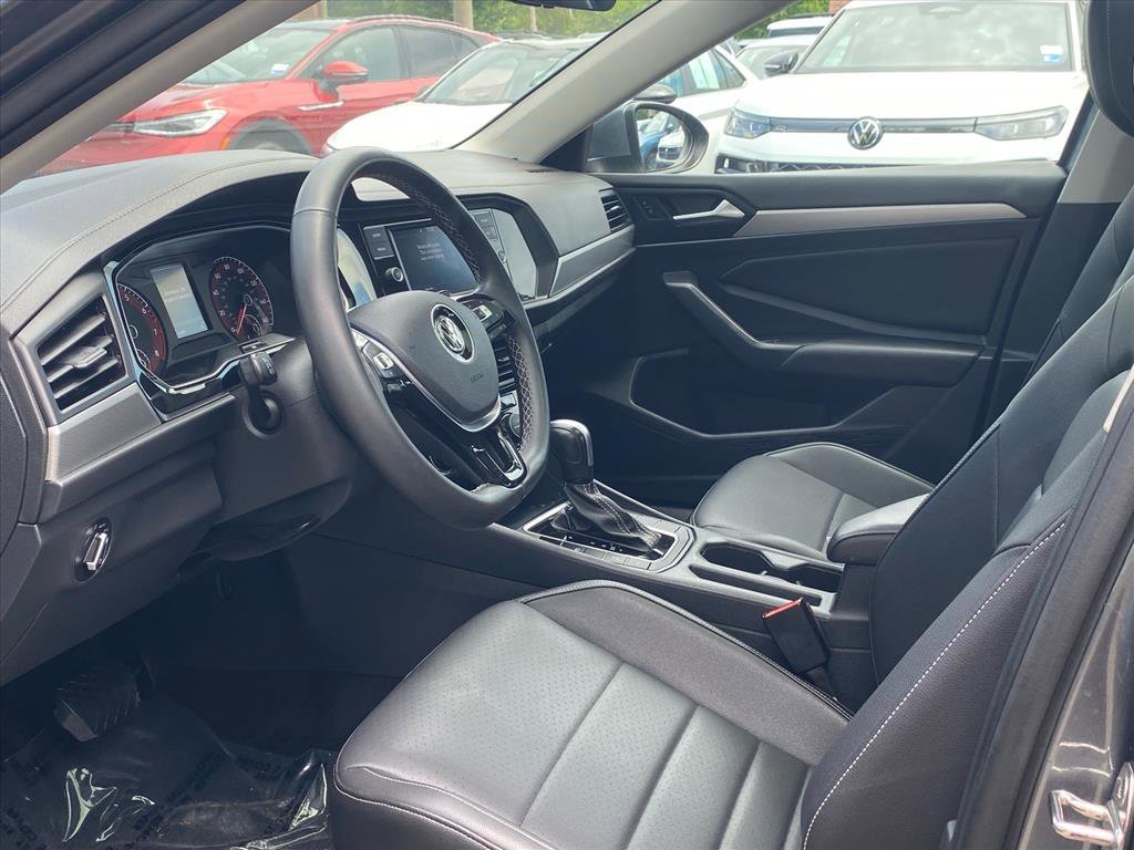 Certified 2021 Volkswagen Jetta SE w/ SE Cold Weather Package FWD image 12