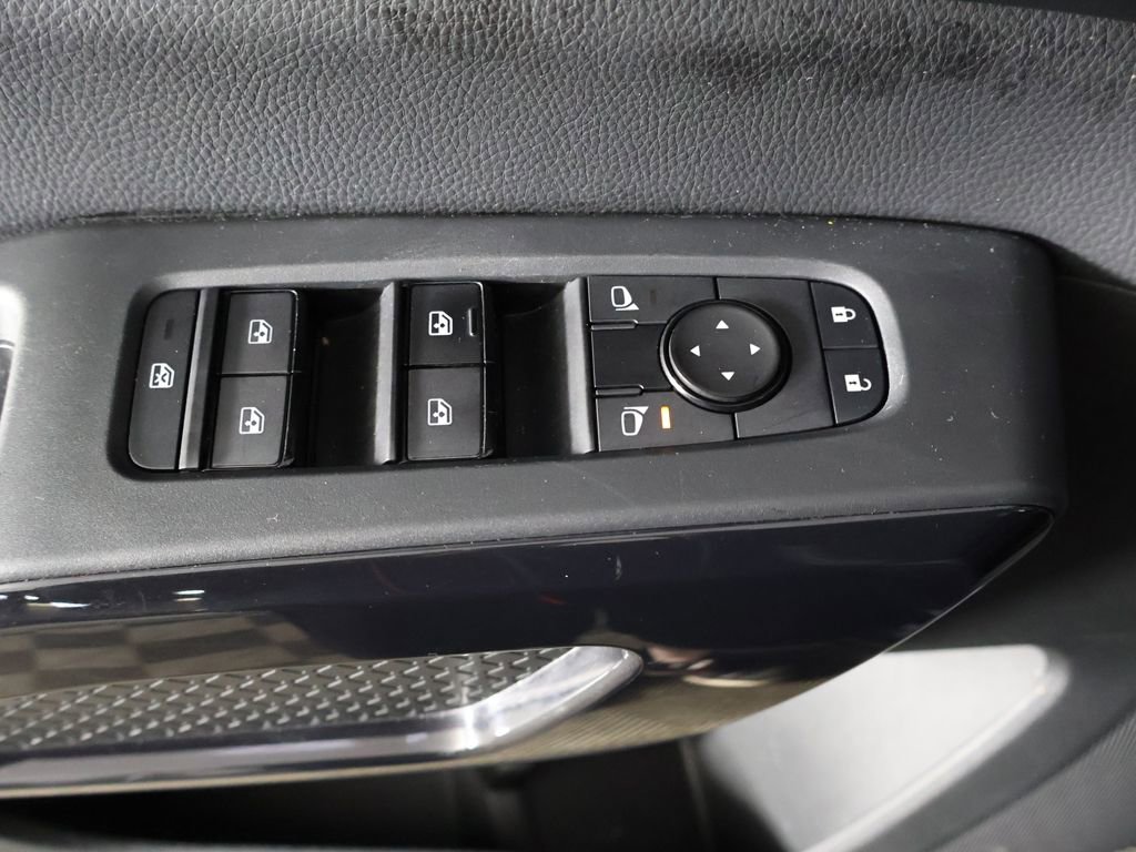 Used 2024 Nissan Pathfinder SV AWD/4WD image 35