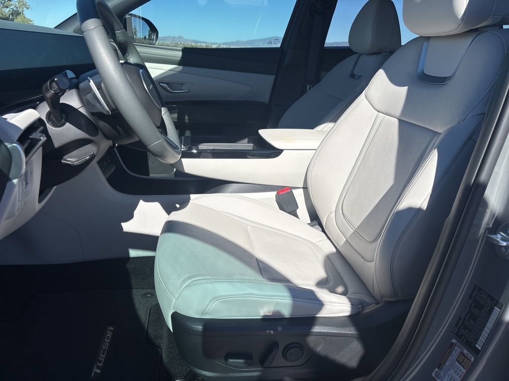 Certified 2025 Hyundai Tucson Limited image 10