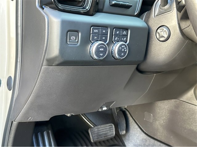 Used 2023 GMC Sierra 1500 AT4X image 34