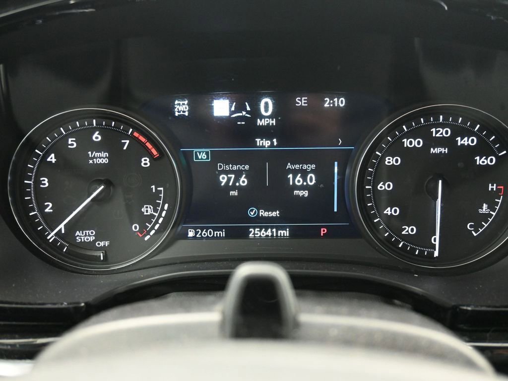 Used 2024 Cadillac XT6 Premium Luxury w/ Technology Package image 11