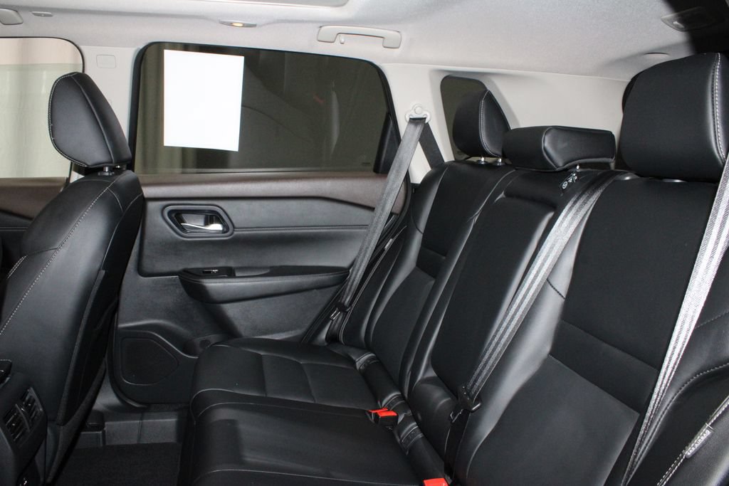Used 2023 Nissan Rogue SL AWD/4WD image 21