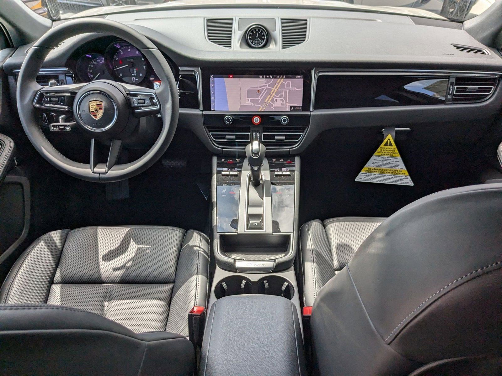 Certified 2025 Porsche Macan image 24