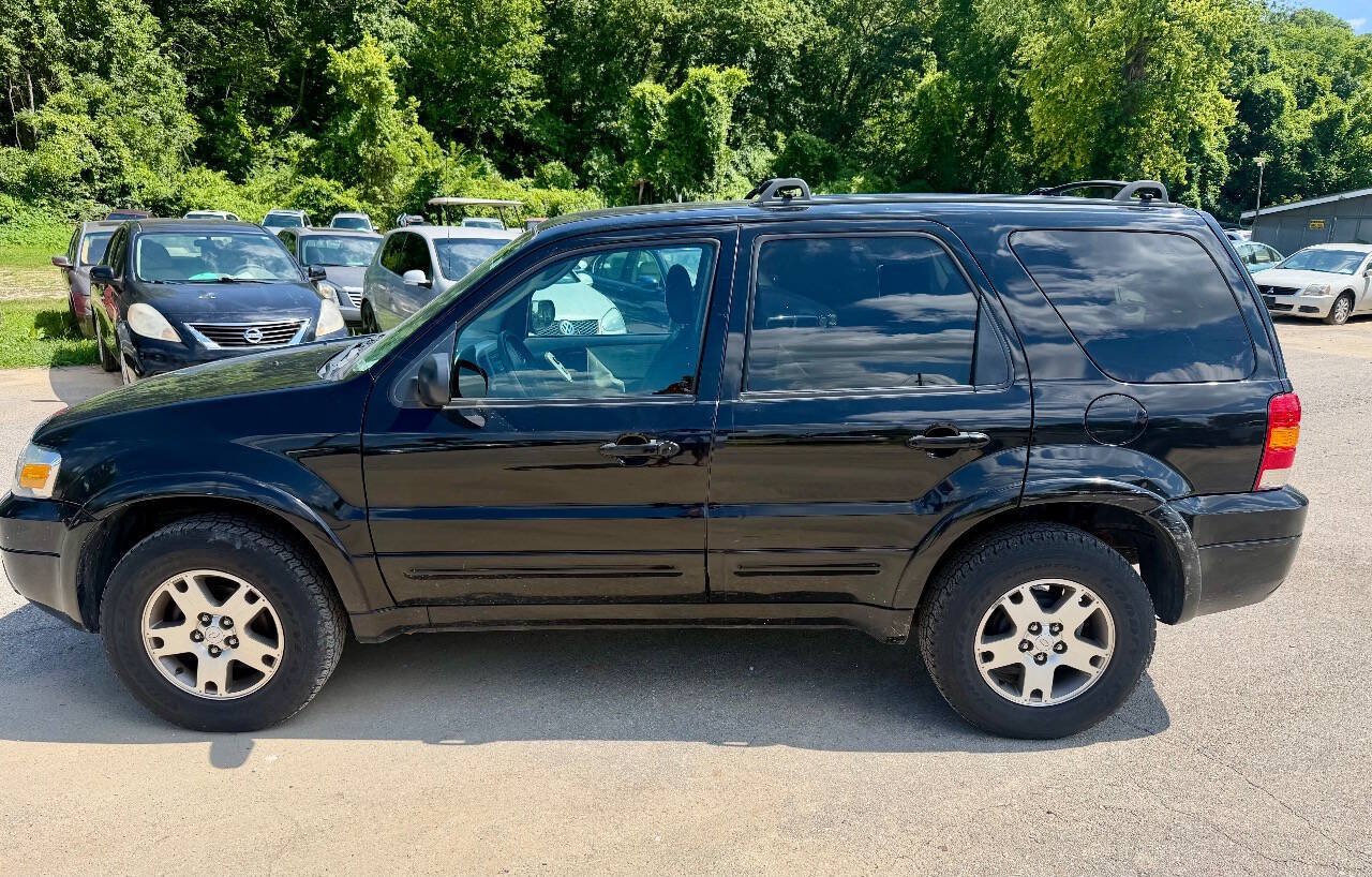 Used 2005 Ford Escape Limited FWD image 10