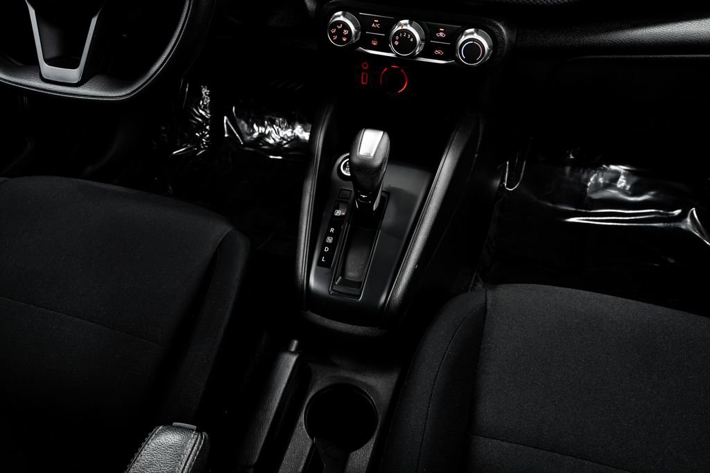 Used 2024 Nissan Kicks S image 27