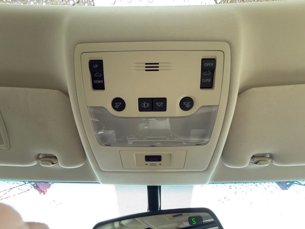 Used 2015 Lexus ES 350 350 w/ Premium Package image 16