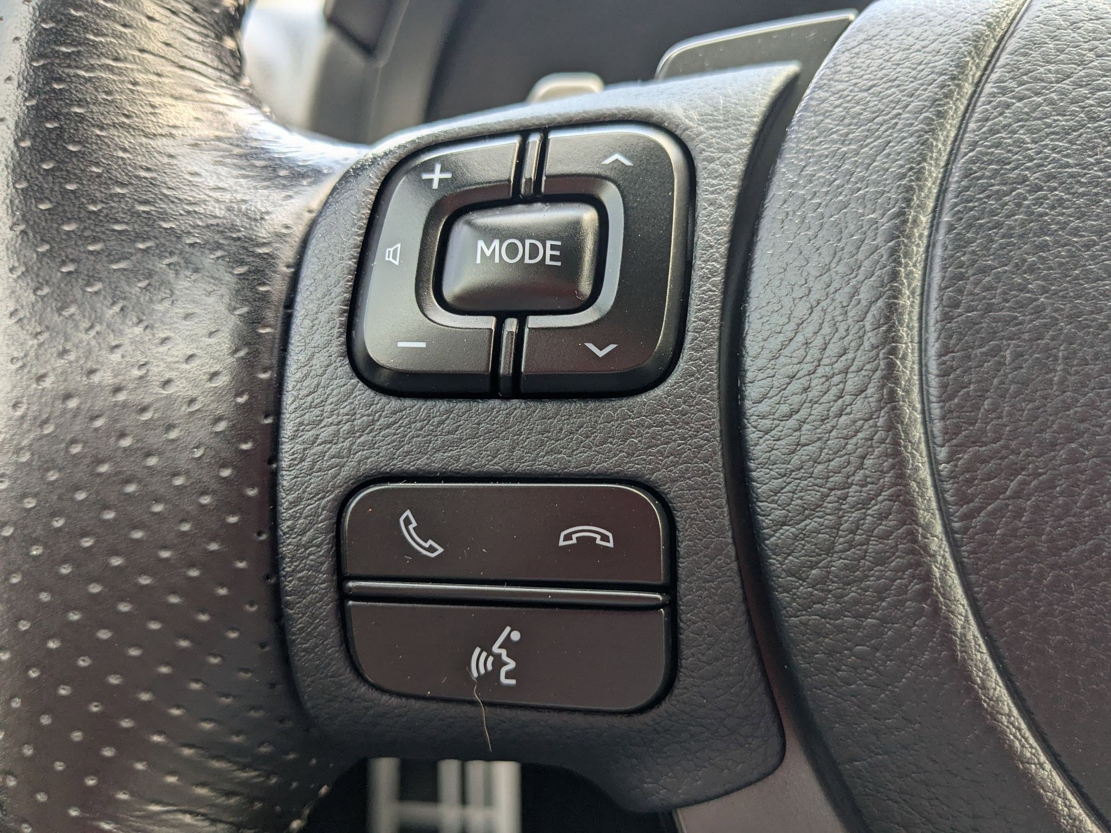 Used 2023 Lexus IS 500 w/ Accessory Package image 17