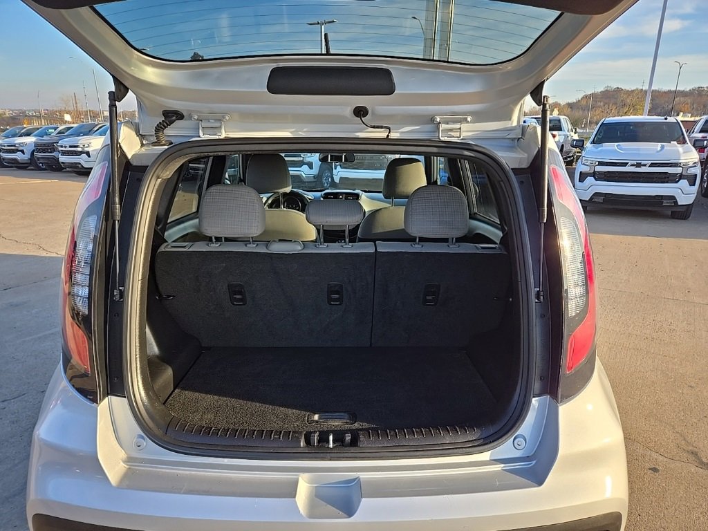 Used 2018 Kia Soul image 37