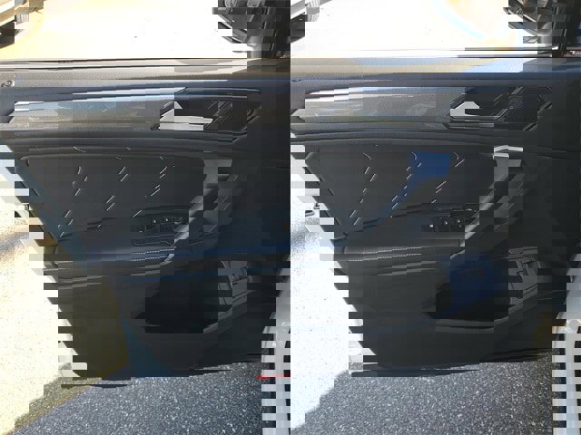 Certified 2024 Volkswagen Tiguan SE R-Line image 14